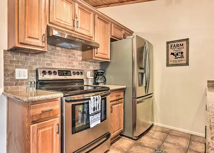 Fenced Yard & Grill! Family Escape * Tucson
