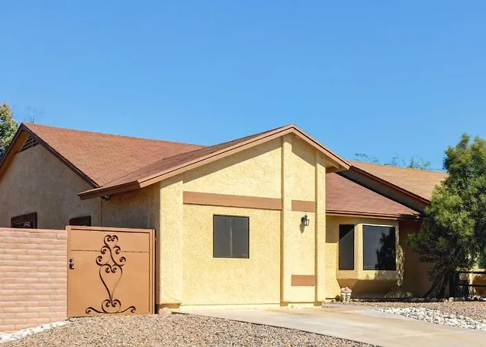 Fenced Yard & Grill! Family Escape * Tucson